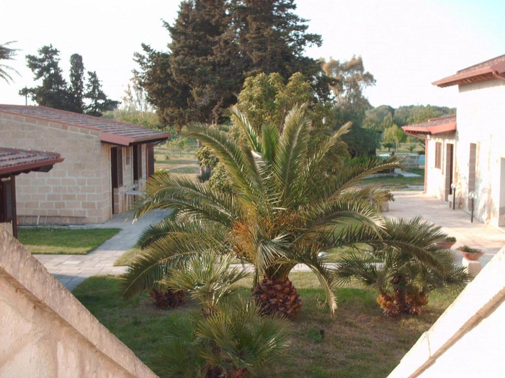 Hotel Masseria Grande Torre dell'Orso Zewnętrze zdjęcie