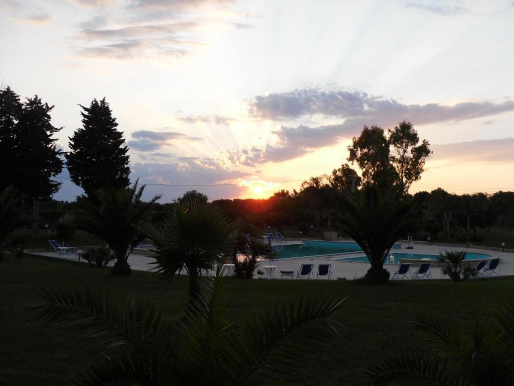 Hotel Masseria Grande Torre dell'Orso Zewnętrze zdjęcie